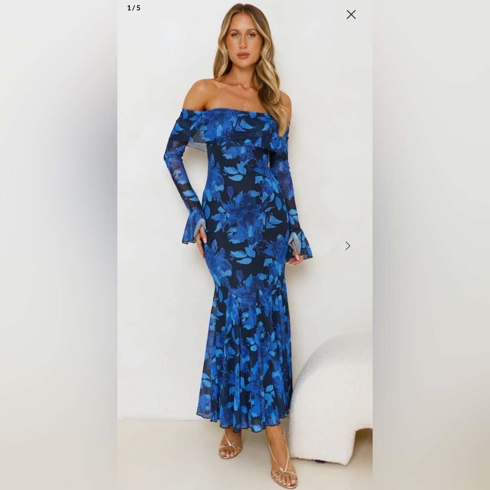 Hello Molly Blue Floral Long Sleeve Dress
